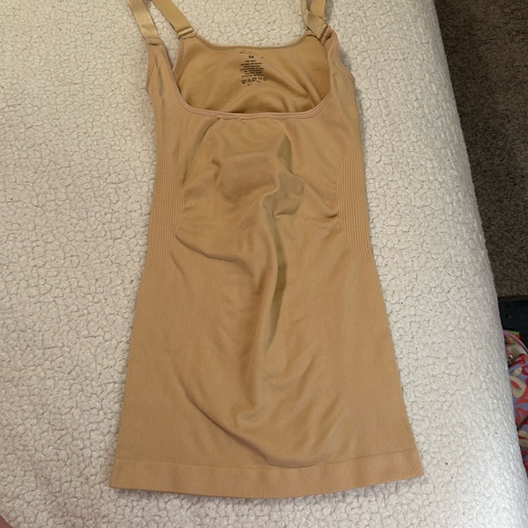 Under Where? | Intimates & Sleepwear I Underwhere Dress Shapewear Slip / Size M - Picture 1 of 9